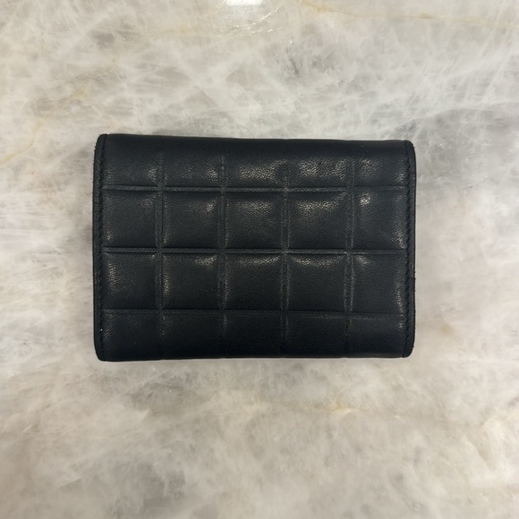 CHANEL Chocolate Bar Lambskin 6 Ring Key Case - Picture 2 of 6